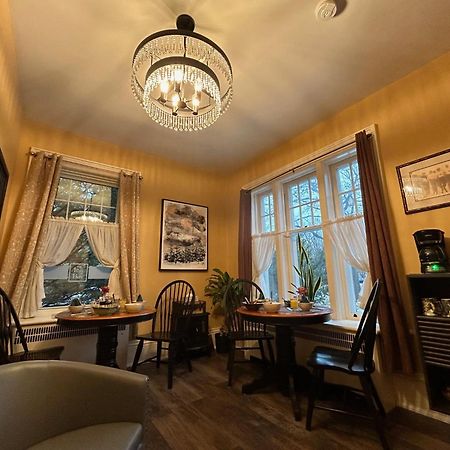 The Inn On Bay Gravenhurst Dış mekan fotoğraf